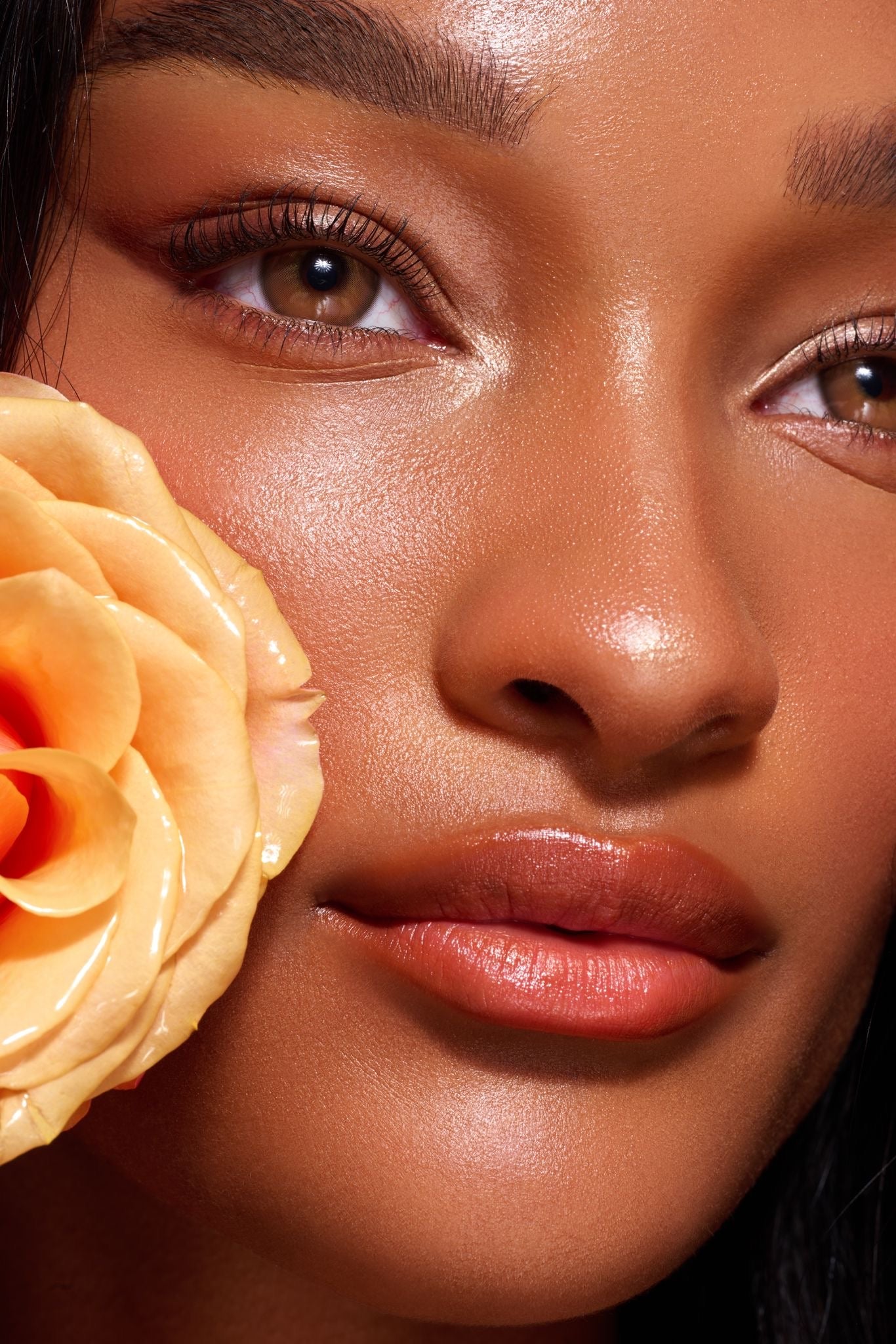 Soul Brown Kontaktlinsen – warmer Braunton auf dunkler Haut für natürlichen & leuchtenden Look